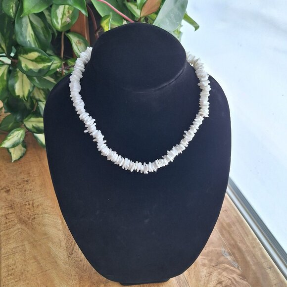 White Shell Chip Necklace Surf Beach Classic Timeless Cali 16 Inch - Picture 5 of 5